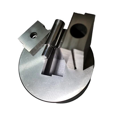 Kako sastav cementiranog karbida utiče na performanse kalupa?